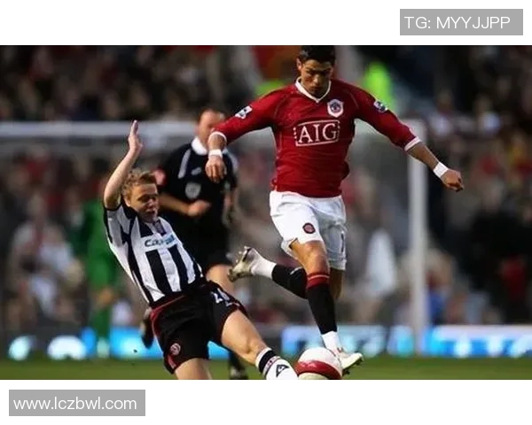 球场上的闪耀巨星:从默默无闻到世界足坛的传奇之路 球场上的闪耀巨星:从默默无闻到世界足坛的传奇之路